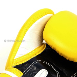 นวมชกมวยหนังแท้ Fairtex Universal น้ำหนักเบา สีเหลือง ปิดด้วยแถบตีนตุ๊กแก สำหรับมืออาชีพ คิกบ็อกซิ่ง มวยไทย ซานด้า - Product Image 4