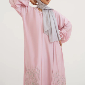 Abaya respirante pour femmes, production sur mesure pour les collections de créateurs et les entreprises de mode internationales - Product Image 5