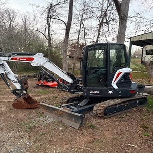 Miniexcavadora Bobcat E35 compacta con giro de cola cero para construcción, paisajismo y excavaciones pesadas - Product Image 5