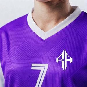 Camiseta de Fútbol de Manga Corta para Mujer, Color Morado y Blanco, con Estampado Sublimado, 100% Poliéster de Alta Calidad, por RIVIAN ATLANTIC - Product Image 5