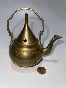 Vintage Brass Tea Kettle With <b>Lid</b> And Handle Decorative Engraved Design Water <b>Pot</b> Kettles Metal Drinkware - Product Image 1