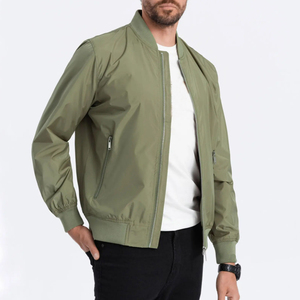 เสื้อแจ็คเก็ตบอมเบอร์กันลม 100% โพลีเอสเตอร์ กันน้ำ อุ่นสบาย เหมาะสำหรับฤดูหนาว - Product Image 2