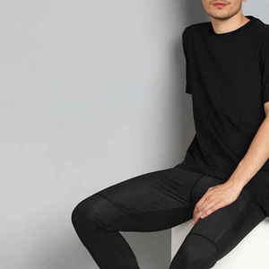 เสื้อยืดแฟชั่นขายส่งแบบ OEM ล้างสีด้วยกรด ผ้าโพลีเอสเตอร์/คอตตอน แบบลำลอง พร้อมดีไซน์สั่งทำพิเศษ คุณภาพสูง - Product Image 2