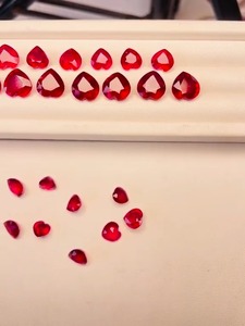 Rubis naturels taille cœur, traités thermiquement, qualité AAA, rouge, certifiés IGI, taille 5-10 mm, prix abordable pour la fabrication de bijoux - Product Image 6