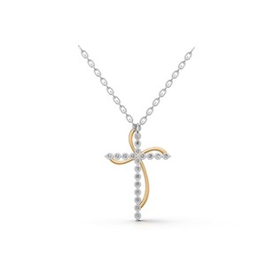 จี้สร้อยคอรูปกางเขนประดับเพชรแล็บโกรว์ 18K ทองคำแท้ พร้อมริบบิ้นสองสี ชุบโรเดียม ได้รับการรับรองจาก IGI เครื่องประดับคุณภาพสูง - Product Image 4