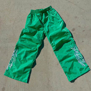 กางเกงวอร์มเอวยางยืดสั่งทำสำหรับผู้ชาย ทรงตรงหลวม กางเกงไนลอนกันลม พิมพ์โลโก้ สไตล์ลำลอง - Product Image 6