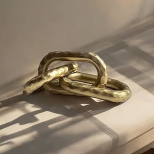 Eslabones de Cadena de Resina Decorativos Entrelazados para Decoración de Interiores - Product Image 1