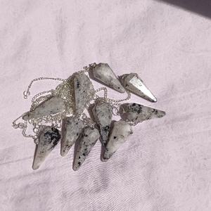 Péndulo de cono de cristal facetado de piedra lunar arcoíris blanco de alta calidad, Péndulo de radiestesia para curación de cristales Reiki - Product Image 2