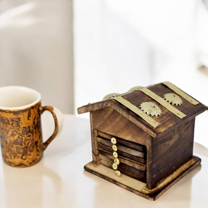 Juego de Posavasos de Madera con Forma de Hoja y Casa, Hechos a Mano en Latón, Estilo Clásico y Elegante, de Madera de Sheesham |   Juego de 6 - Product Image 1