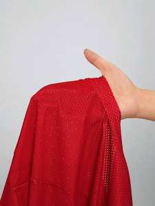 Camiseta Deportiva de Fútbol Americano para Mujer, Estilo Streetwear, Personalizada OEM, Roja, Oversize, de Malla, Transpirable, de Poliéster, Cuello en V, Ajuste Holgado - Product Image 6