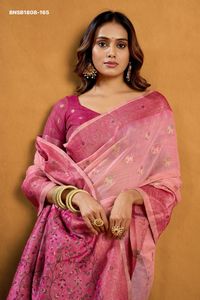 Sari en coton filé de haute qualité avec tissage jacquard, motif Butti sur toute la surface, pallu ombré et bordure Zari – Exportateur indien - Product Image 5