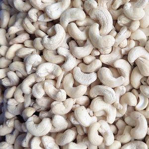 Noix de cajou brutes de qualité supérieure, certifiées WW180, WW240, WW320, LP, provenant d'usines de confiance en Inde, avec emballage personnalisé - Product Image 1