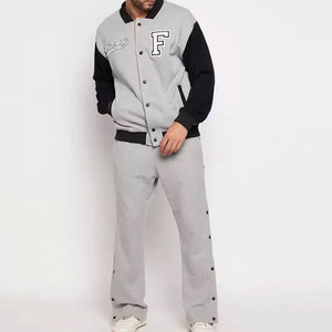 Veste de sport pour homme avec logo personnalisé, broderie en chenille épaisse, patchwork, capuche, doublure en laine coupe-vent et poches avant - Product Image 4
