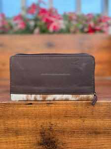 Nouveau Design Offre Spéciale Western véritable portefeuille en cuir de fourrure gaufré élégant à la main sculpture en cuir coques de téléphone de luxe femmes embrayages - Product Image 5