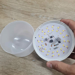 หลอดไฟ LED ขายส่ง หลอดไฟ LED 30W วัตถุดิบ SKD DOB 6500K 20,000 ชั่วโมง ขั้ว B22/E27 ตัวเรือนอะลูมิเนียม ผลิตในเวียดนาม - Product Image 1