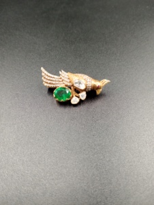 Broche vintage en argent 925 de luxe Amaira Jewels, motif oiseau, pierre taille émeraude, sertissage pavé de diamants, bijoux fins en forme d'animal, cadeau unisexe - Product Image 6