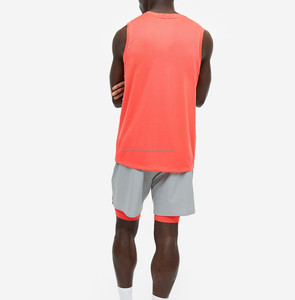 Camisetas sin mangas de alta calidad para hombre, corte cuadrado, acanaladas, transpirables, de secado rápido, de algodón/poliéster, personalizadas, al por mayor, para gimnasio. - Product Image 3