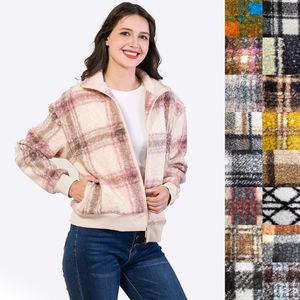Blouson d'hiver court en polaire sherpa à carreaux grande taille pour femme, style universitaire personnalisé, vêtement d'extérieur tendance pour femme, fabrication en grande série - Product Image 5