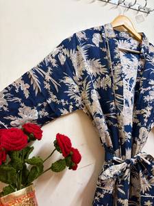 Robe kimono en coton à imprimé floral pour femme, peignoir léger, tenue de détente douce, robe de spa, col en V, fermeture à cordon - Product Image 2