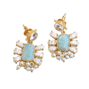 Boucles d'oreilles en laiton de qualité supérieure pour l'exportation, en gros, avec zircon et pierre naturelle, finition laiton antique, sans nickel, durables - Product Image 1