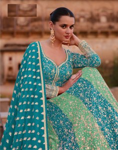 ชุดอานาร์กาลีผ้าจอร์เจตต์ปักลายหนักแบบทันสมัยสำหรับงานปาร์ตี้ งานแต่งงาน และงานดิวาลี - Product Image 4