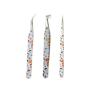 Pinzas de Aislamiento de Precisión con Punta Recta: Puntas perfectamente alineadas para un aislamiento sin esfuerzo de pestañas naturales finas. Recubrimiento en Polvo - Product Image 3