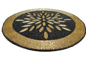 Camino de Mesa Clásico Bordado con Flores, Negro y Beige, Lavable, Decoración para el Hogar - Product Image 5