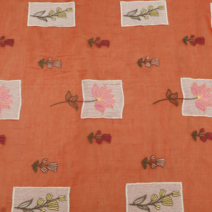 Tela de encaje floral de malla de georgette de calidad exportación con bordado maltado premium para vestidos de novia y prendas de ocasión. - Product Image 4