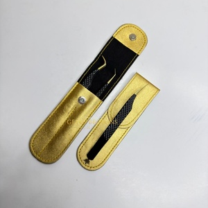 Pince à épiler pour cils GETUP BROSONS IMPEX en acier inoxydable, pointe lisse dorée, isolation et volume, anti-magnétique, anti-statique, préhension fine et parfaite - Product Image 1