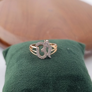 Bague religieuse avec symbole Om pour femme, design spirituel hindou, élégante, à porter au quotidien, bijoux fins, cadeau - Product Image 2