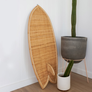 Juguetes de surf de madera para niños pequeños, tabla de surf de ratán hecha a mano, juguete de juego de roles, decoración para colgar en la pared del hogar - Product Image 3