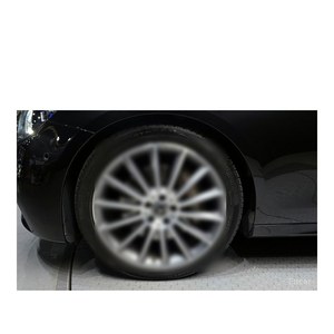 Mercedes-Benz E350 4MATIC AMG Line Classe E 2023 avec volant à gauche, boîte de vitesses automatique, sièges en cuir, caméra arrière - Product Image 5