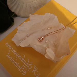 Collar de Moda Coreano de Alta Gama con Perlas de Agua Dulce y Cuentas Doradas, Estilo Fresco, Cadena de Serpiente de Doble Hilo - Product Image 2