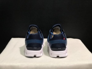 Chaussures de course de luxe de qualité supérieure 2026 – Respirantes, légères, pour hommes et femmes, modèle couple, style décontracté Cloud - Product Image 5