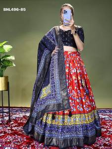 Magnifique Lehenga en soie Dola de qualité supérieure, entièrement imprimé, aux couleurs claires et foncées, avec chemisier et dupatta, à prix de gros. - Product Image 3