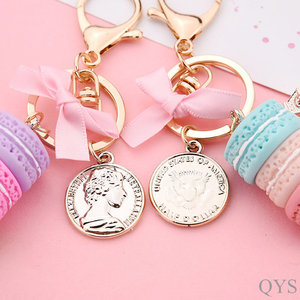 QYS Porte-clés créatif en résine motif macaron, pendentif couleur bonbon nœud et tour Eiffel, cadeau porte-clés - Product Image 5