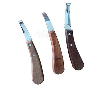 Último diseño de fábrica, precio de venta al por mayor, cuchillo de pezuña de caballo con mango de madera - Product Image 1