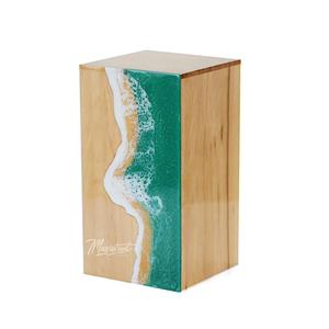 โกศไม้บีชวูดพร้อมลายคลื่นเรซิ่นสีเขียว – กล่องใส่เถ้ากระดูกสำหรับคนที่คุณรัก - Product Image 1