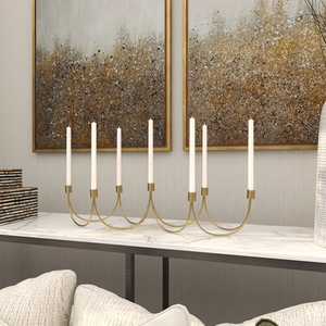 Candélabre moderne en laiton à sept bras, élégant support à bougies en métal pour salon, hôtel, restaurant, mariage et décoration intérieure à bas prix - Product Image 4