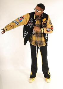 Veste universitaire personnalisée OEM pour homme, grande taille, respirante, style urbain, matelassée, coupe-vent, en cuir de vache écologique - Product Image 4