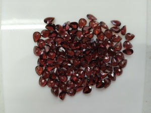 Granat rouge naturel 8x6MM taille poire, pierre précieuse de qualité supérieure pour la fabrication de bijoux - Product Image 3