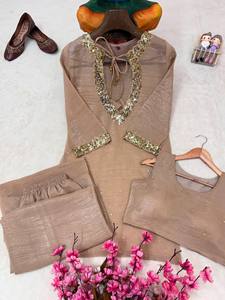 Ensemble indien pakistanais beige brodé de sequins, kurta à manches longues, palazzo en tissu crêpe pour fête et mariage - Product Image 5