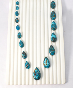 Cabochon en chrysocolle rare en forme de goutte, qualité supérieure, 100% chrysocolle naturelle, pierre précieuse non montée pour la création de pendentifs - Product Image 2