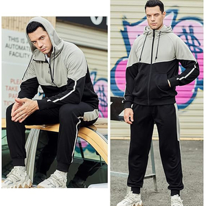 Chaqueta Deportiva Impermeable con Recubrimiento Resistente al Agua para Protección contra Lluvia Ligera, Costuras con Cierre Adhesivo, Diseño Articulado en las Rodillas, para Deportes de Equipo - Product Image 5