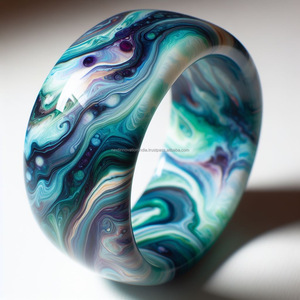 กำไลน้ำหนักเบาที่ถูกประดิษฐ์ขึ้นอย่างเชี่ยวชาญสำหรับผู้หญิงที่ประดับด้วยเครื่องประดับและเพชรที่ประณีตเพื่อความสง่างามนิรันดร์ - Product Image 2