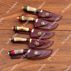 มีดสกินเนอร์เหล็กดามัสกัส OEM/ODM ปรับแต่งได้ ด้ามทำจากเขาสัตว์และไม้ปักก้า พร้อมคลิปทองเหลือง ปลายมีดแบบดรอปพอยต์ คมกริบ พกพาสะดวก - Product Image 6