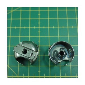 La machine à coudre industrielle BC-DU211 partie la boîte de canette compatible de DURKOPP pour l'usage d'habillement - Product Image 1