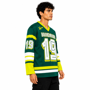 Maillot de football américain personnalisé à manches longues style streetwear sportif – Fabricant d'uniformes d'équipe haut de gamme par sublimation – Vêtements de sport USA - Product Image 3