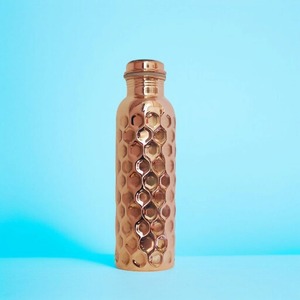 Bouteille d'eau en cuivre pur au design élégant, bouteille d'eau en cuivre moderne très vendue à bas prix - Product Image 5