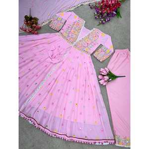 Conjunto de dos piezas (top y pantalón) con bordado pesado y lentejuelas, y dupatta, talla XL, en tela de gasa con cintura imperio. - Product Image 1